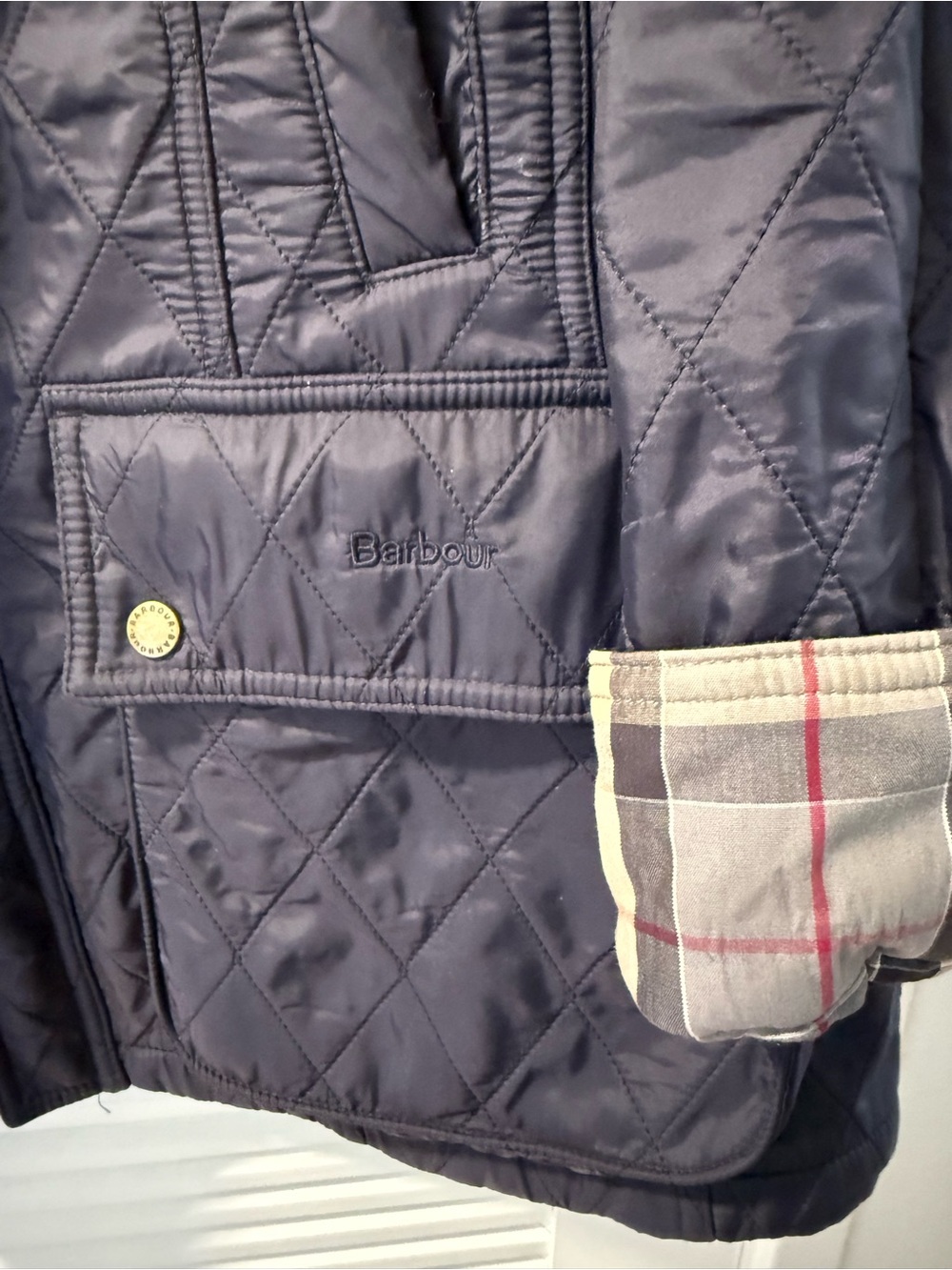 Barbour Beadnell polarquilt Navy Women's Jacket with Contrast Plaid Cuffs - Picture 3 of 5
